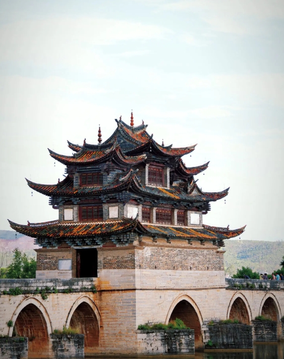 Kiến trúc cầu đá cổ Song Long Kiến Thủy